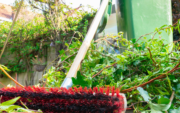 Garden Rubbish Collection - Greater London - Excel Rubbish Removal